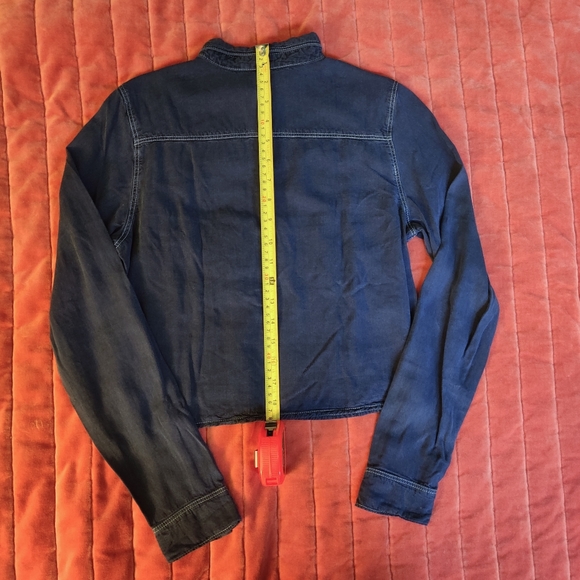 H&M Lyocell Navy Blue Cropped Long-Sleeve Collared Shirt - Picture 4 of 7